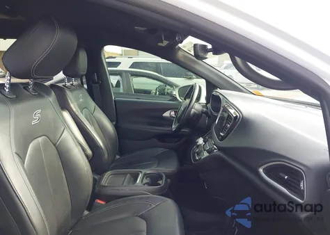 2020 Chrysler Pacifica Touring L из США, поврежденный, VIN 2C4RC1BG8LR108231